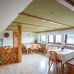 Lailach Apartmán Graefenwarth