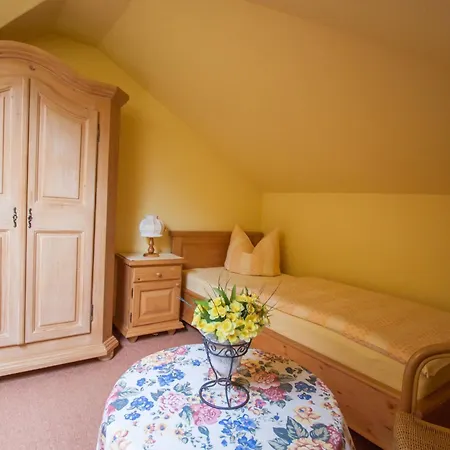 Lailach Apartment *