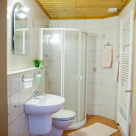 Lailach Apartment *
